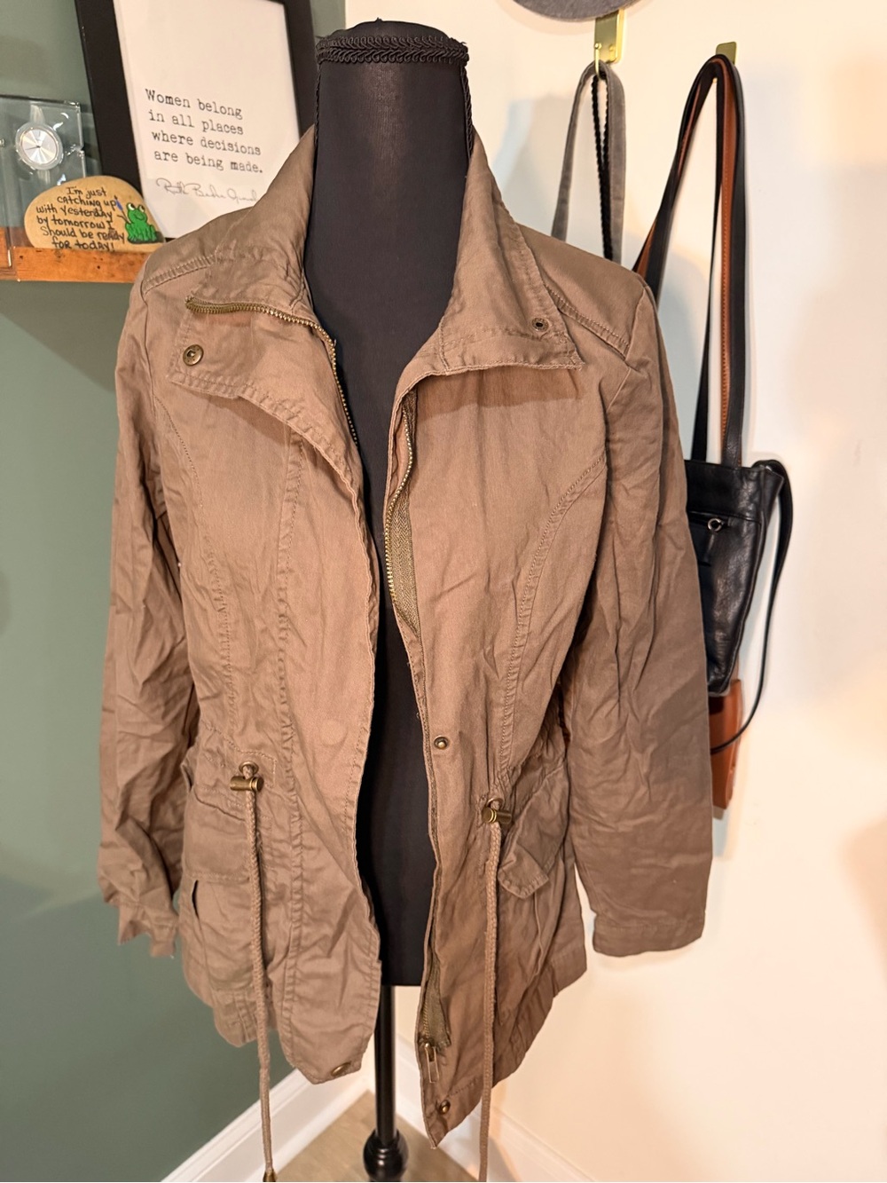 IRIS Los Angeles Taupe Utility Cargo Jacket Cinch Waist Small